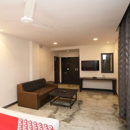 Oyo 15966 Hotel Shivam Kolkata Exterior photo
