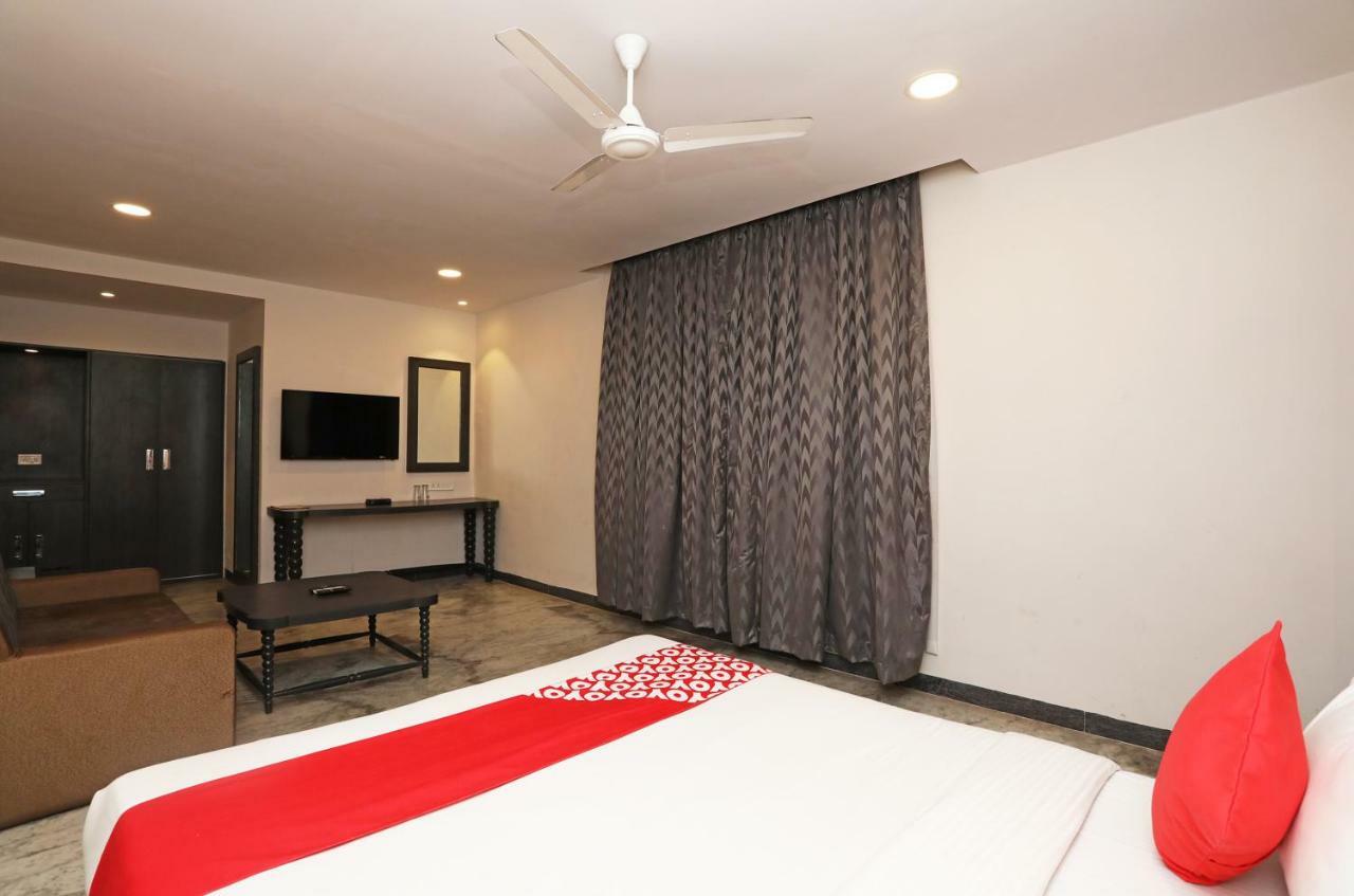 Oyo 15966 Hotel Shivam Kolkata Exterior photo